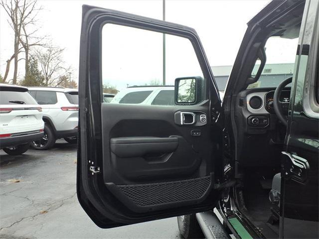 new 2026 Jeep Wrangler car, priced at $47,583