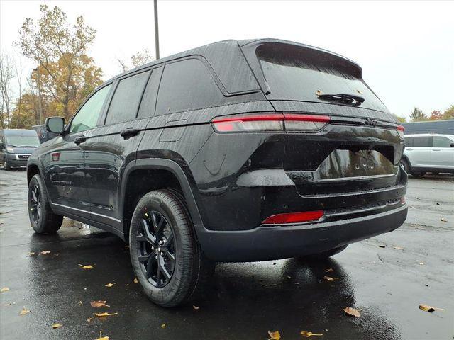 new 2025 Jeep Grand Cherokee car, priced at $37,959