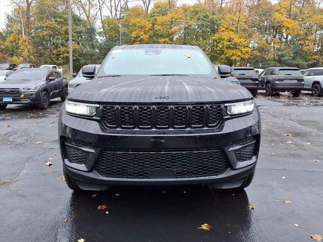 new 2025 Jeep Grand Cherokee car, priced at $37,959