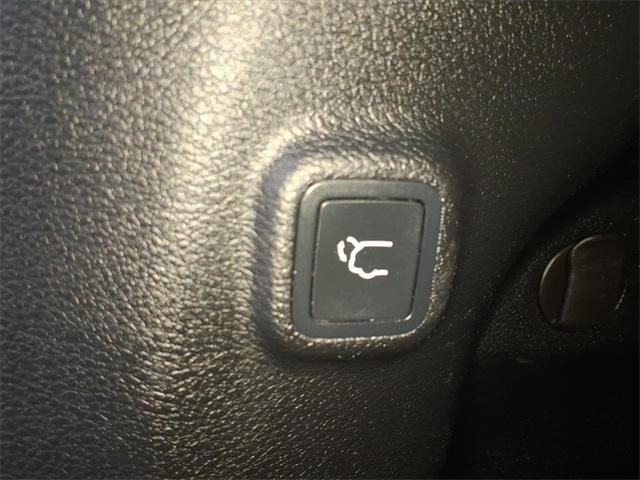 used 2020 Jeep Cherokee car, priced at $19,296