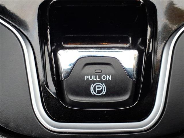 used 2020 Jeep Cherokee car, priced at $19,296