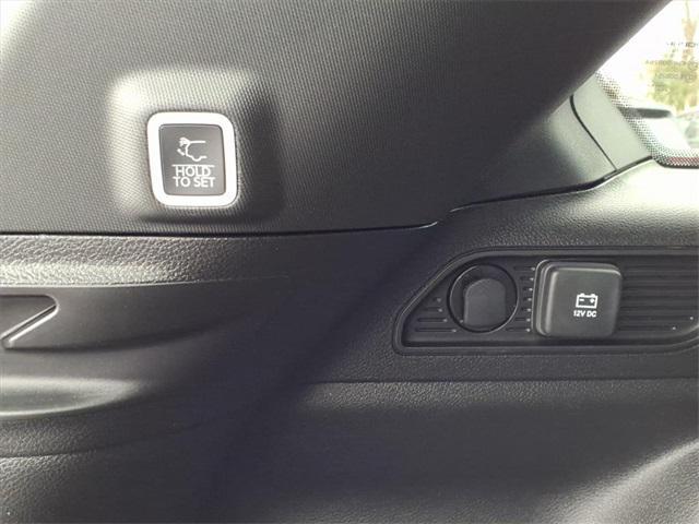 new 2025 Jeep Grand Cherokee car, priced at $38,923