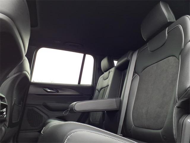 new 2025 Jeep Grand Cherokee car, priced at $38,923