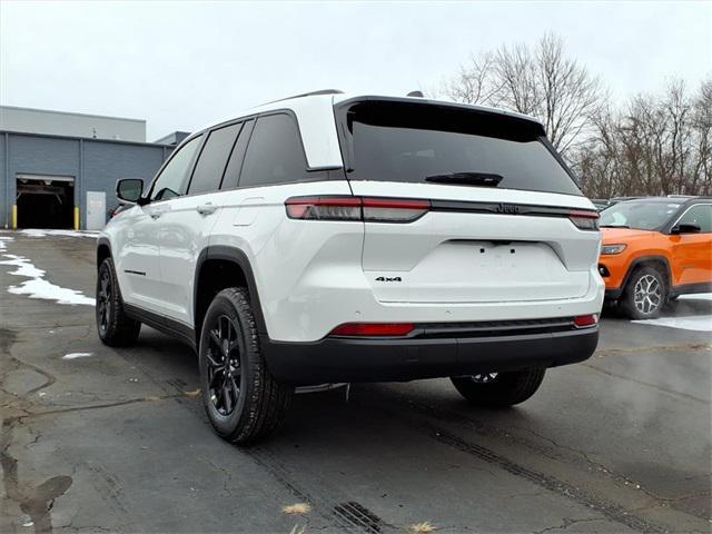 new 2025 Jeep Grand Cherokee car, priced at $38,923
