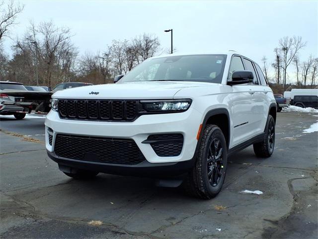new 2025 Jeep Grand Cherokee car, priced at $38,923