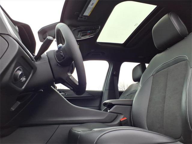 new 2025 Jeep Grand Cherokee car, priced at $38,923