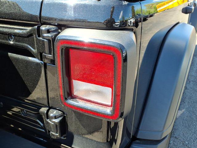 used 2022 Jeep Wrangler Unlimited car, priced at $29,447