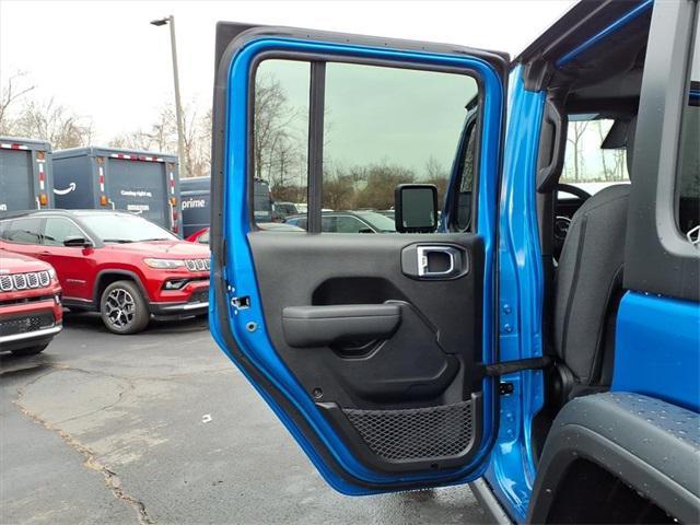 new 2026 Jeep Wrangler car, priced at $47,084