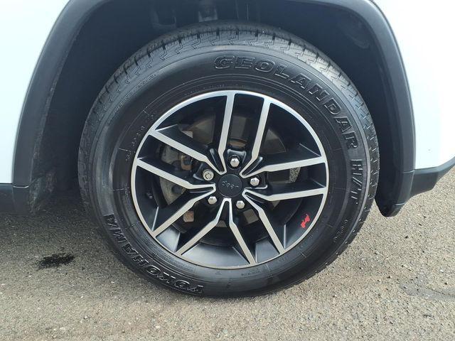 used 2019 Jeep Grand Cherokee car, priced at $23,491