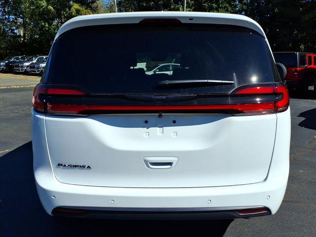 new 2026 Chrysler Pacifica car, priced at $40,814
