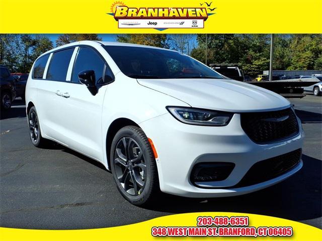 new 2026 Chrysler Pacifica car, priced at $42,314