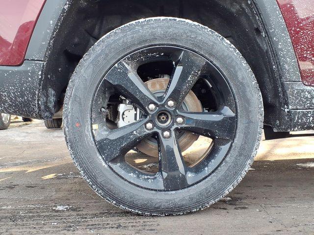 new 2025 Jeep Grand Cherokee car, priced at $40,874