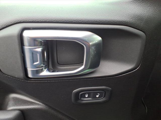 new 2026 Jeep Gladiator car, priced at $39,673