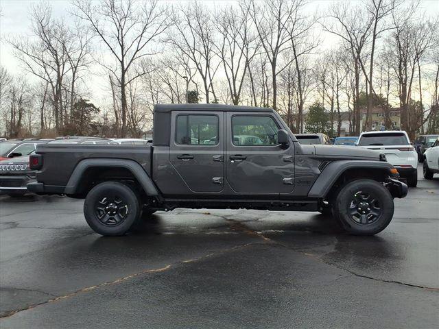 new 2026 Jeep Gladiator car, priced at $39,673