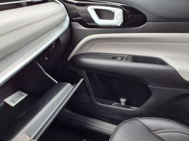 new 2025 Jeep Compass car, priced at $30,524