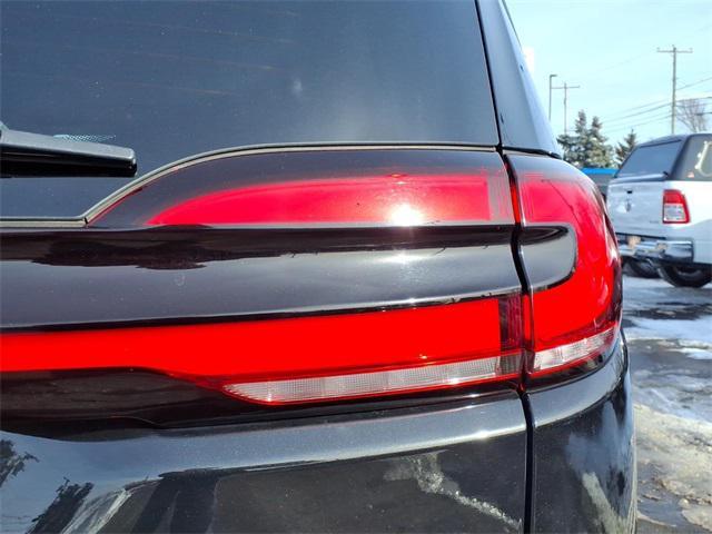 used 2023 Chrysler Pacifica car, priced at $32,645