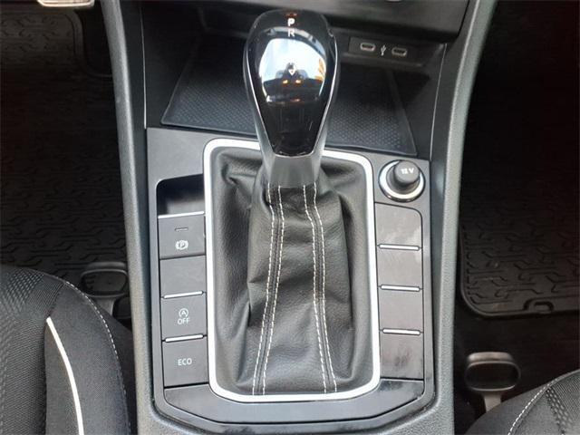 used 2024 Volkswagen Jetta car, priced at $18,923