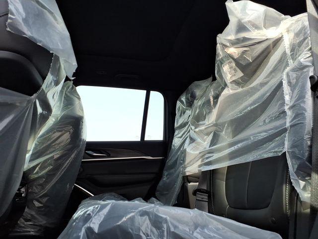 new 2026 Jeep Grand Cherokee car, priced at $44,528