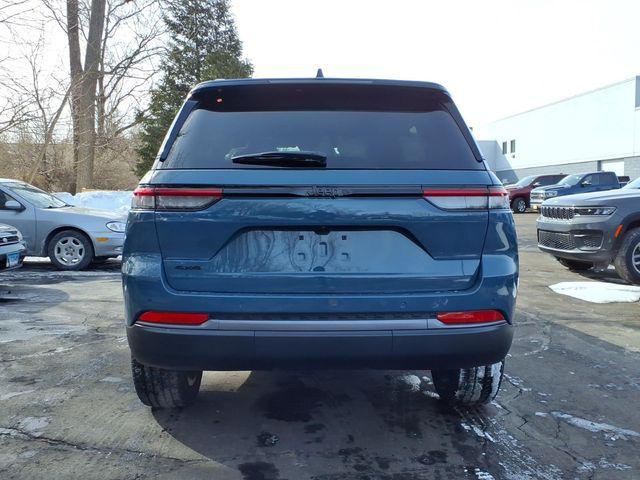 new 2026 Jeep Grand Cherokee car, priced at $44,528