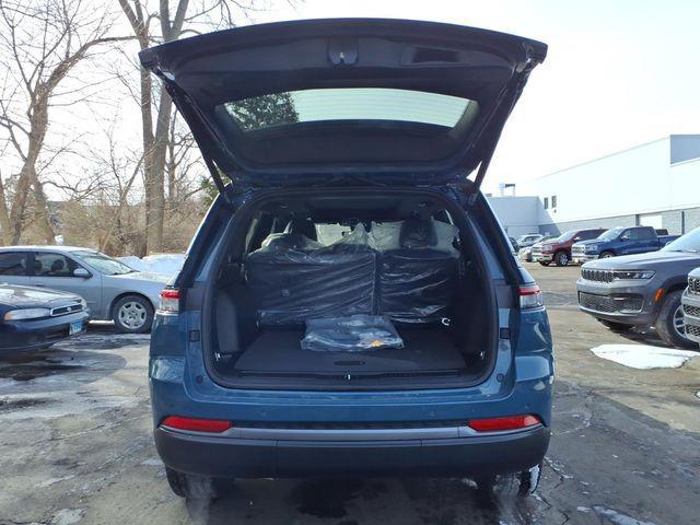 new 2026 Jeep Grand Cherokee car, priced at $44,528