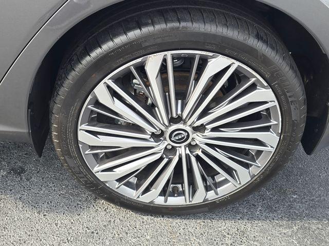 used 2023 Nissan Altima car, priced at $22,759