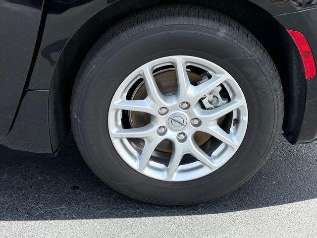 used 2024 Chrysler Pacifica car, priced at $28,853