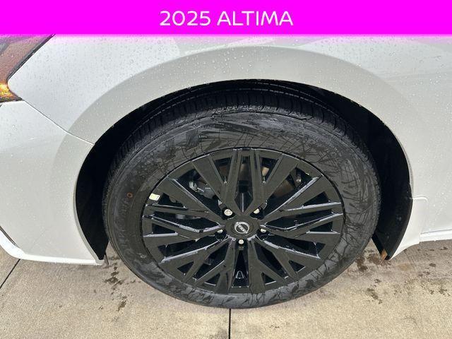 new 2025 Nissan Altima car, priced at $23,747