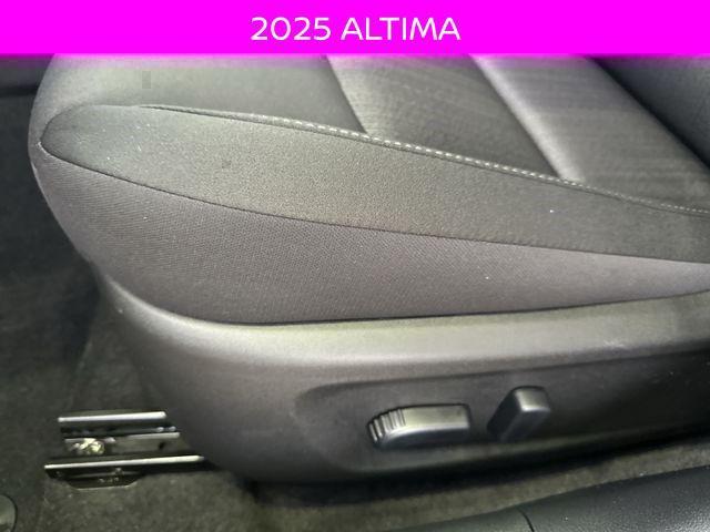 new 2025 Nissan Altima car, priced at $23,747