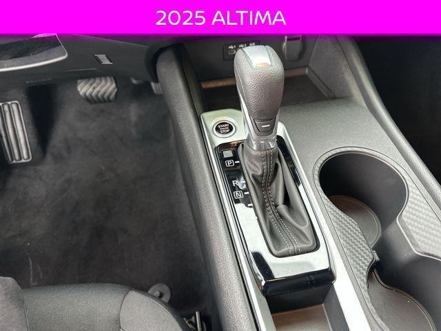 new 2025 Nissan Altima car, priced at $24,008