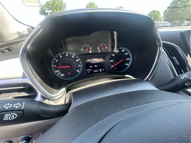 used 2023 Chevrolet Equinox car, priced at $19,999