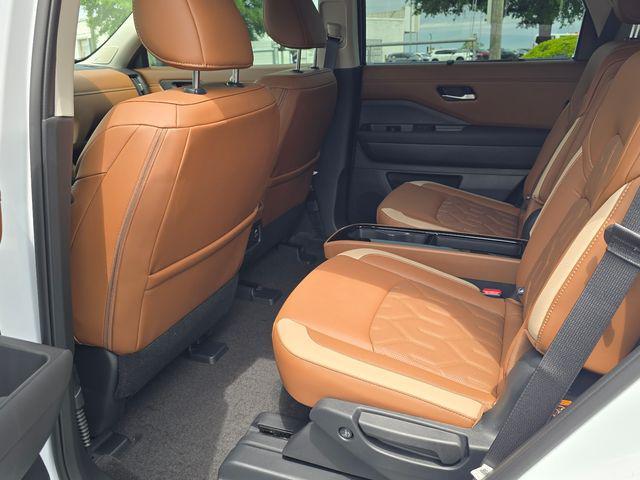 new 2026 Nissan Pathfinder car, priced at $48,939