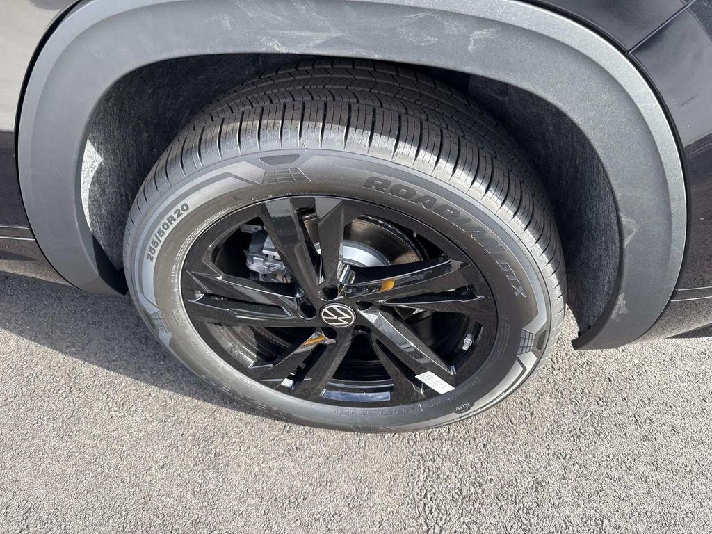 new 2026 Volkswagen Atlas Cross Sport car, priced at $51,457