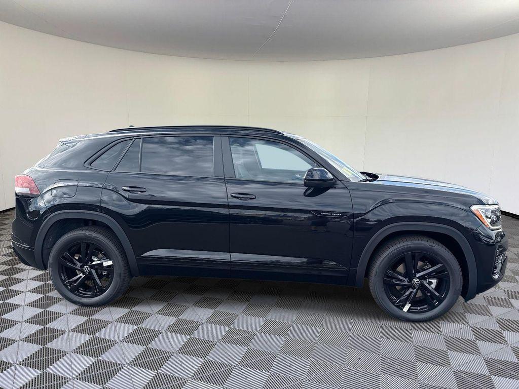 new 2026 Volkswagen Atlas Cross Sport car, priced at $51,457