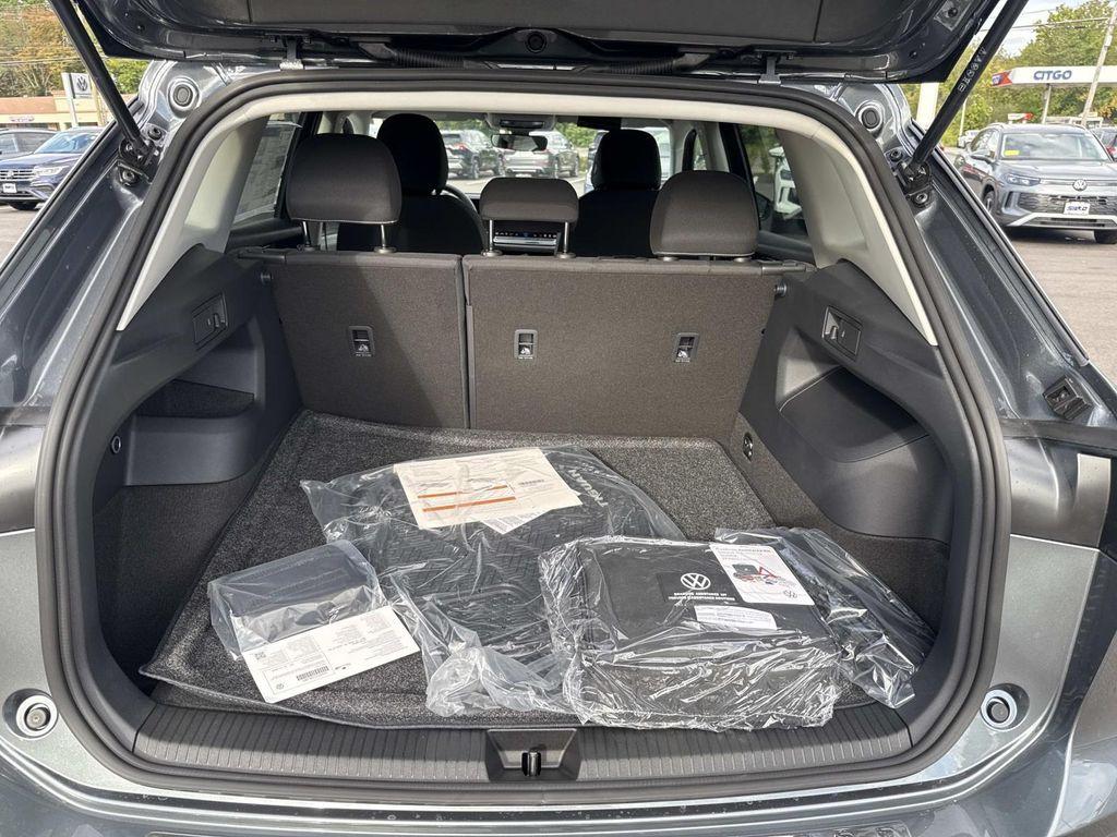 new 2025 Volkswagen Tiguan car, priced at $31,177