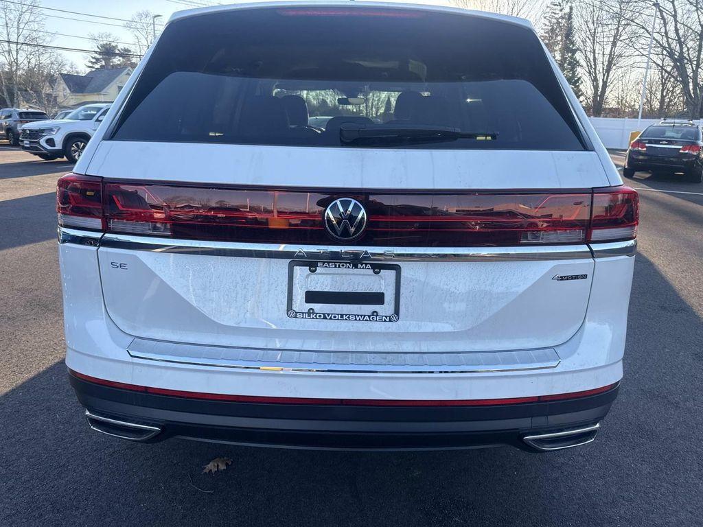 new 2026 Volkswagen Atlas car, priced at $42,854