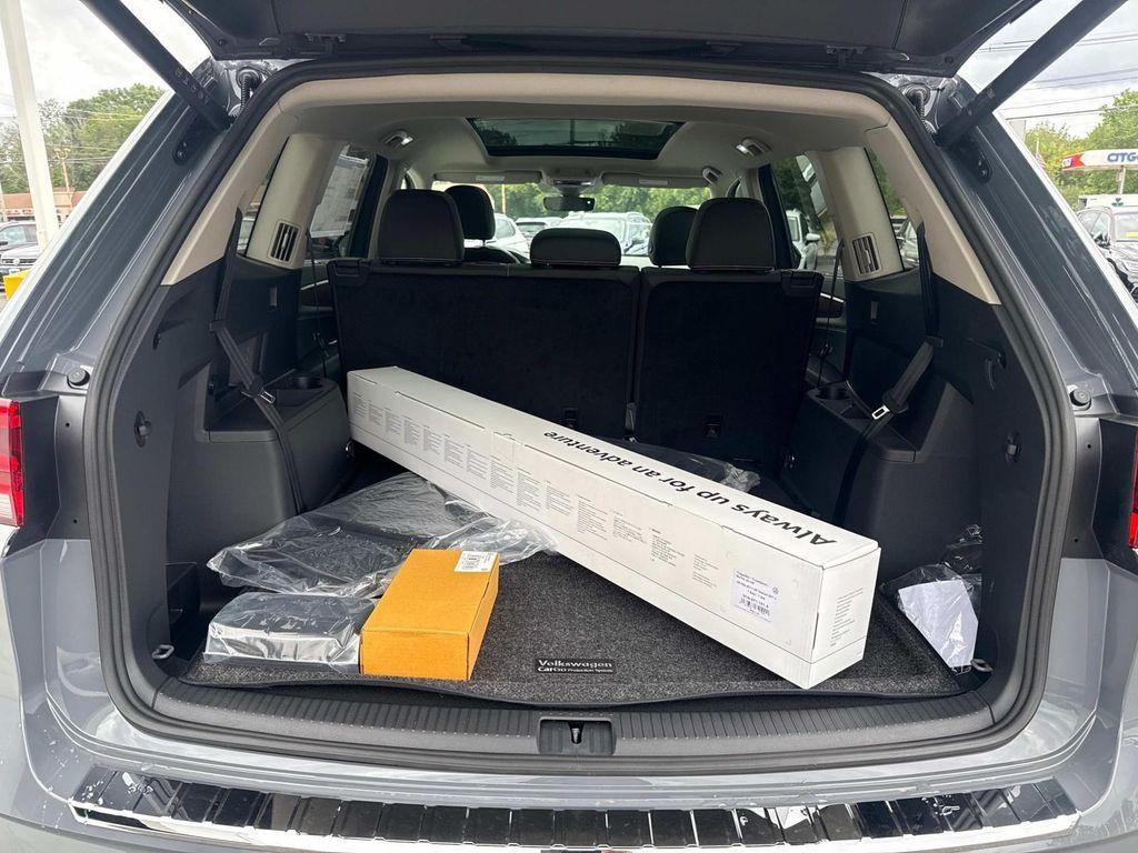 new 2026 Volkswagen Atlas car, priced at $48,476