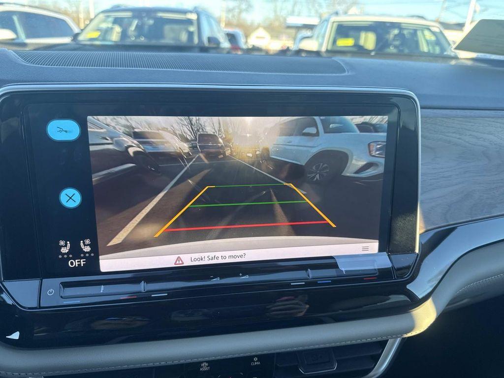 new 2026 Volkswagen Atlas car, priced at $42,715