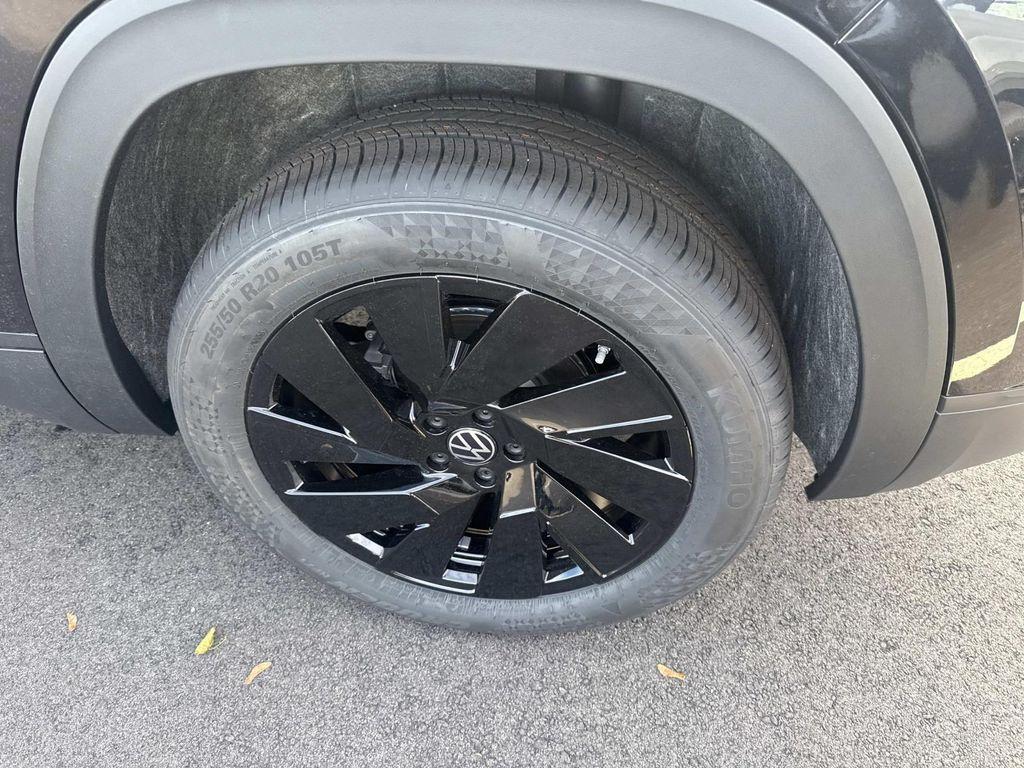 new 2026 Volkswagen Atlas Cross Sport car, priced at $47,315