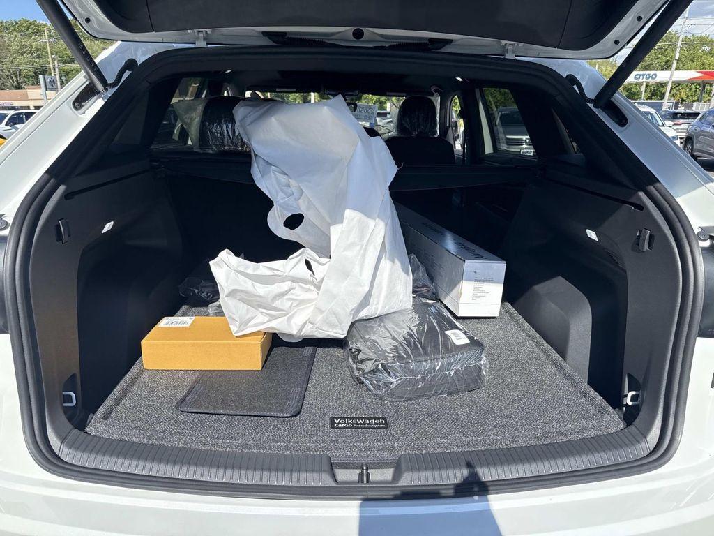 new 2026 Volkswagen Atlas Cross Sport car, priced at $50,276