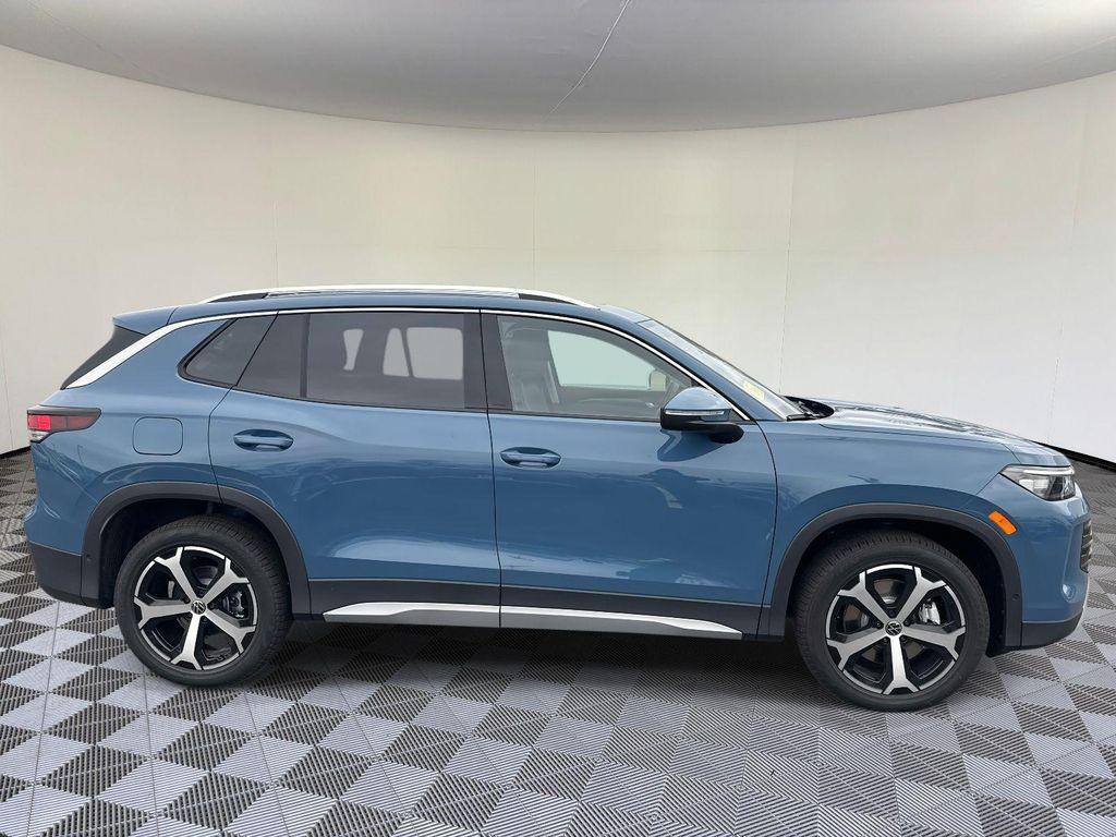 new 2026 Volkswagen Tiguan car, priced at $38,119