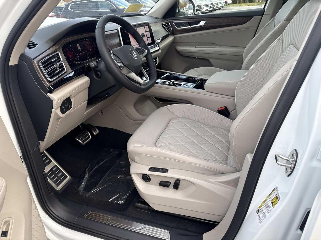 new 2026 Volkswagen Atlas car, priced at $55,714