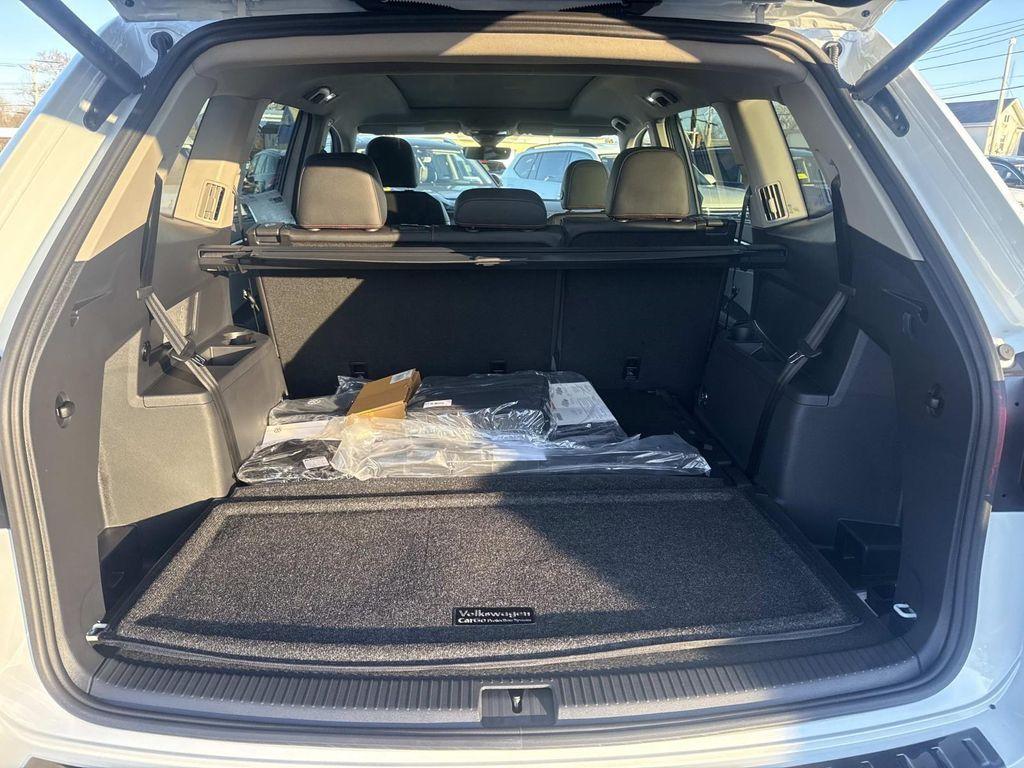 new 2026 Volkswagen Atlas car, priced at $49,482