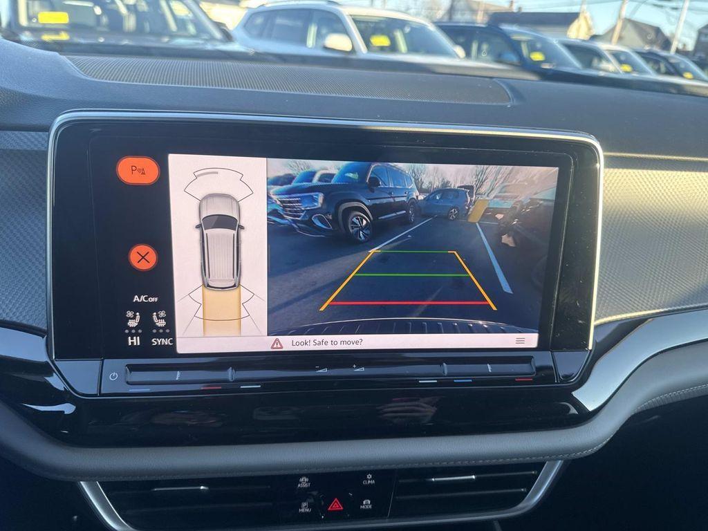 new 2026 Volkswagen Atlas car, priced at $49,482