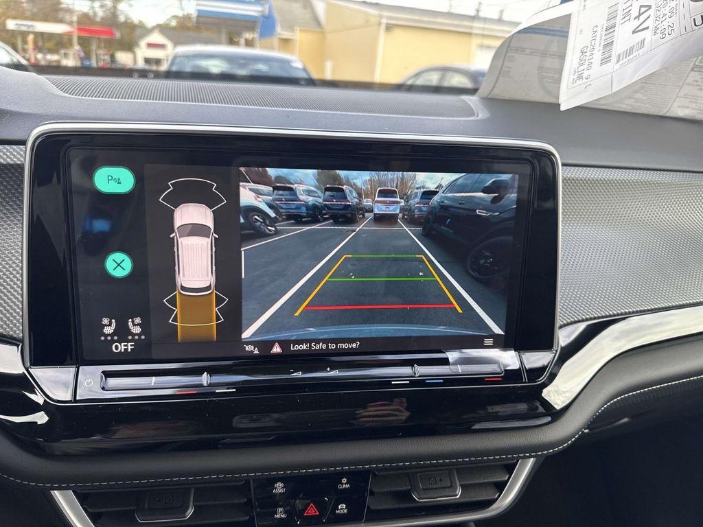 new 2026 Volkswagen Atlas Cross Sport car, priced at $47,578