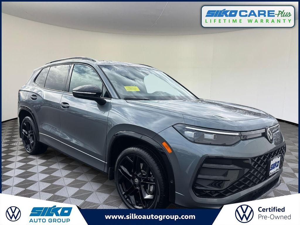 used 2025 Volkswagen Tiguan car, priced at $33,965