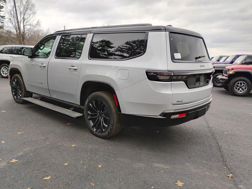 new 2026 Jeep Grand Wagoneer L car, priced at $98,034