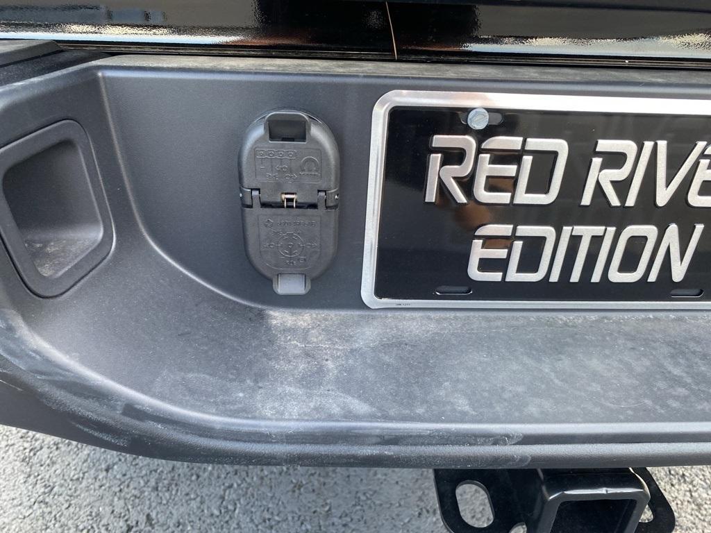 new 2025 Jeep Gladiator car, priced at $50,035