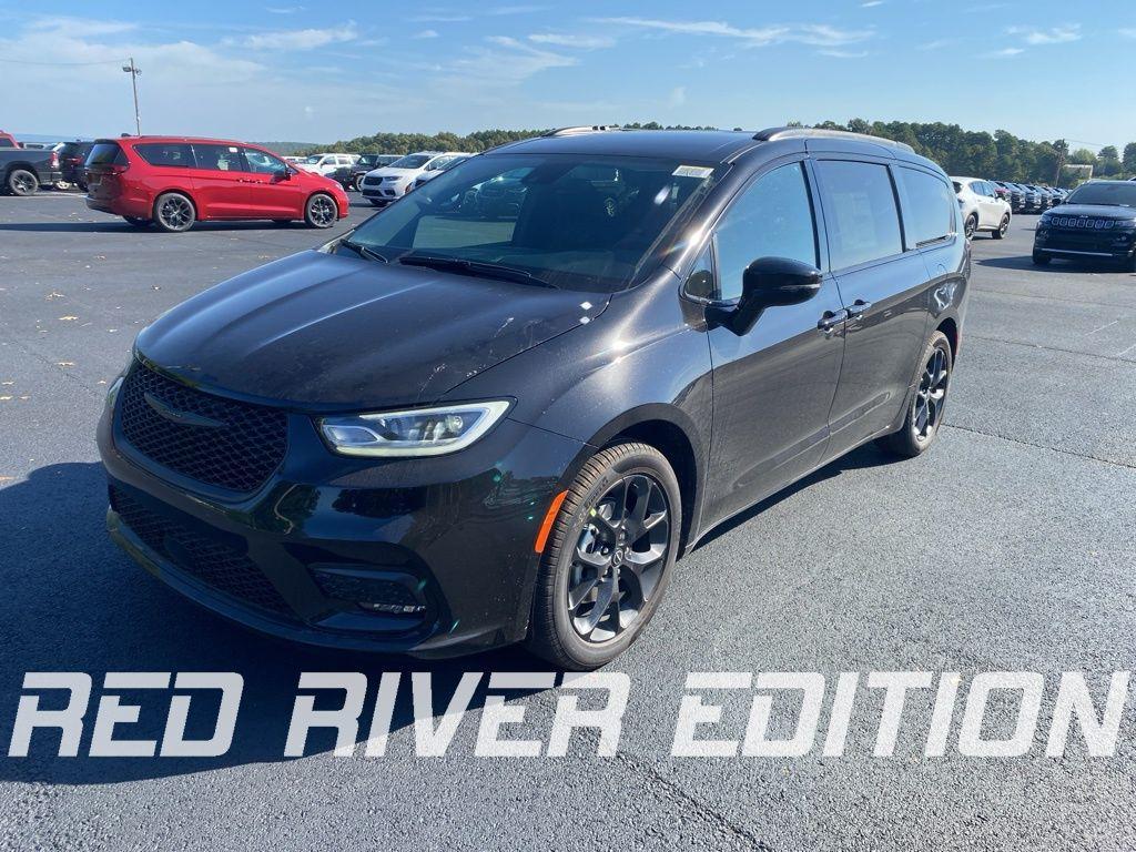 new 2026 Chrysler Pacifica car, priced at $42,223