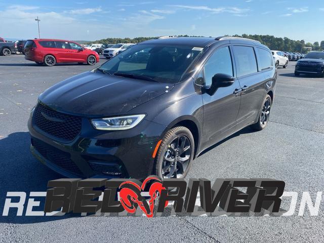 new 2026 Chrysler Pacifica car, priced at $43,094