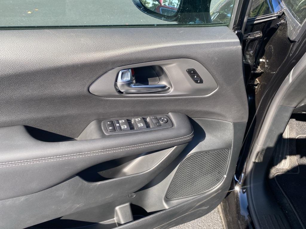 new 2026 Chrysler Pacifica car, priced at $42,094